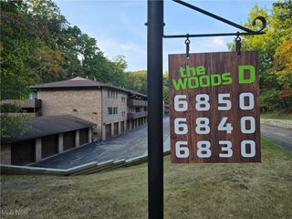 6850 Carriage Hill Drive D54, Brecksville, OH 44141