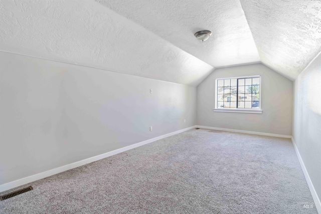 588 Gateway Ave, Middleton, ID 83644