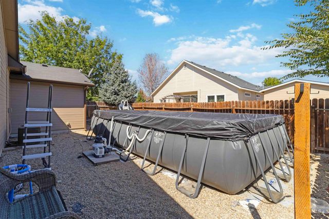 588 Gateway Ave, Middleton, ID 83644