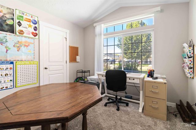 588 Gateway Ave, Middleton, ID 83644