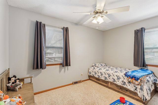 202 NE Crestmoor Place, Ankeny, IA 50021