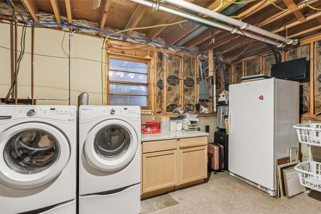 202 NE Crestmoor Place, Ankeny, IA 50021