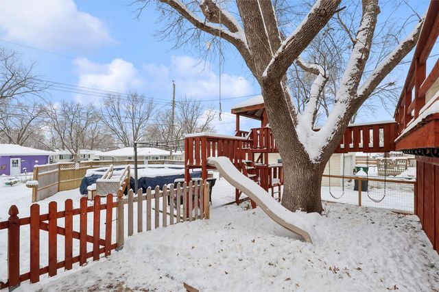 202 NE Crestmoor Place, Ankeny, IA 50021