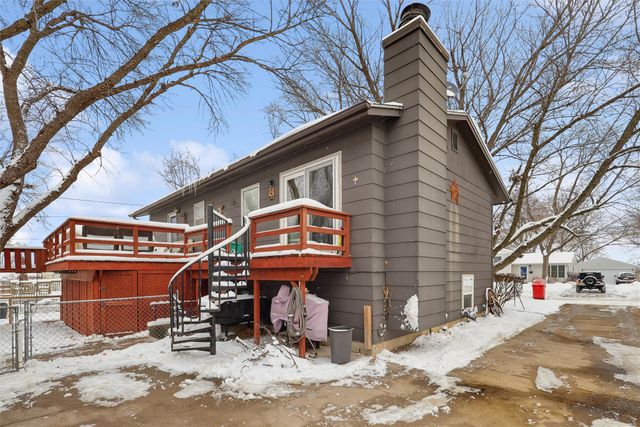 202 NE Crestmoor Place, Ankeny, IA 50021