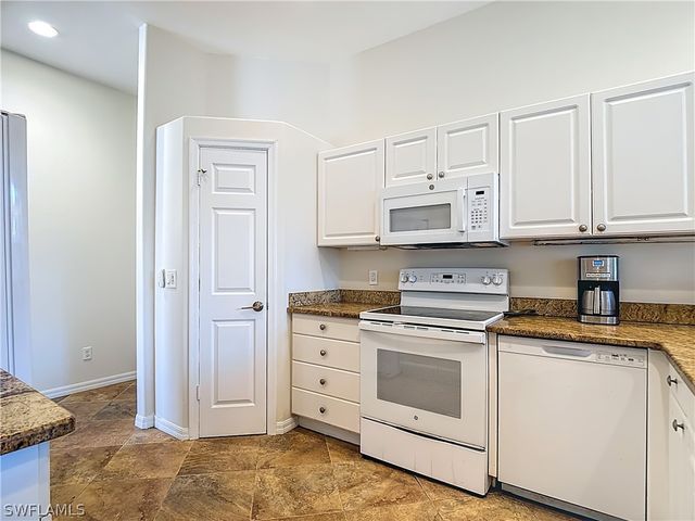 1195 Imperial DR 56, Naples, FL 34110