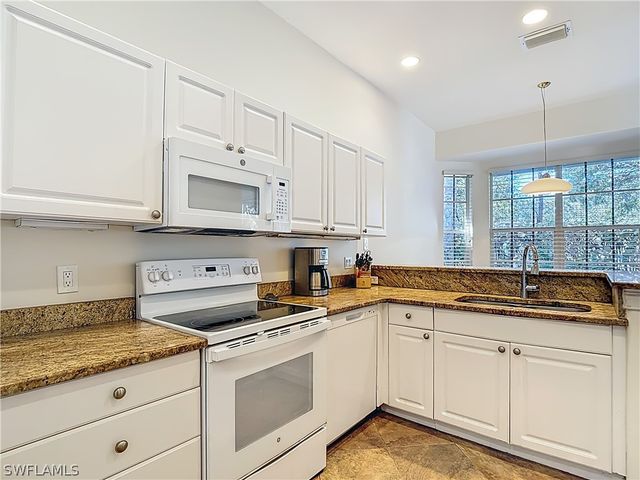 1195 Imperial DR 56, Naples, FL 34110