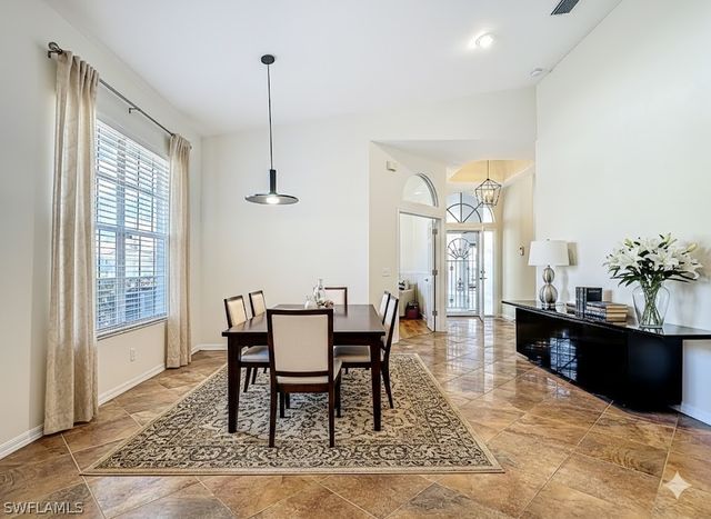 1195 Imperial DR 56, Naples, FL 34110