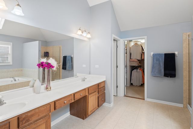 1161 Kate Drive, Yorkville, IL 60560