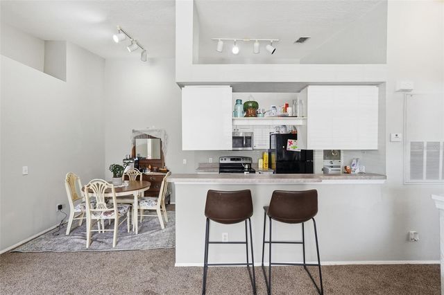 36027 DEER CREEK DRIVE 201, Zephyrhills, FL 33541