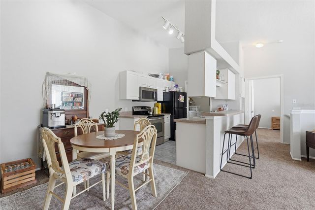 36027 DEER CREEK DRIVE 201, Zephyrhills, FL 33541