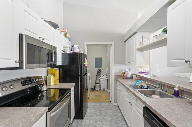 36027 DEER CREEK DRIVE 201, Zephyrhills, FL 33541