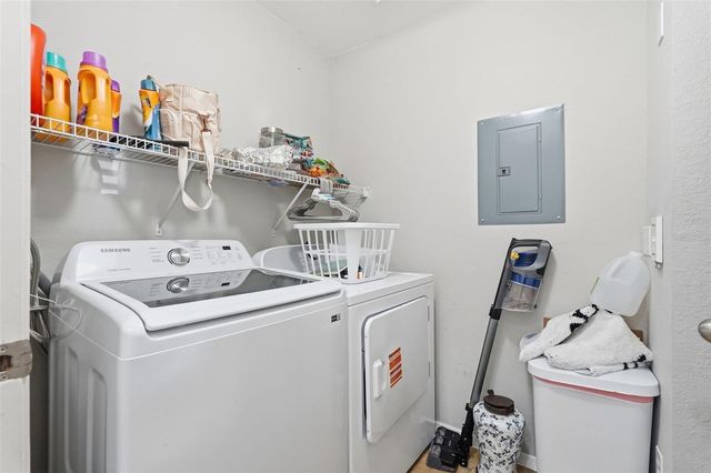 36027 DEER CREEK DRIVE 201, Zephyrhills, FL 33541