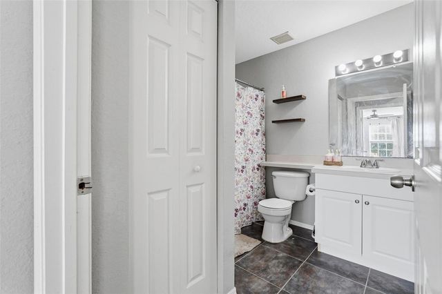 36027 DEER CREEK DRIVE 201, Zephyrhills, FL 33541