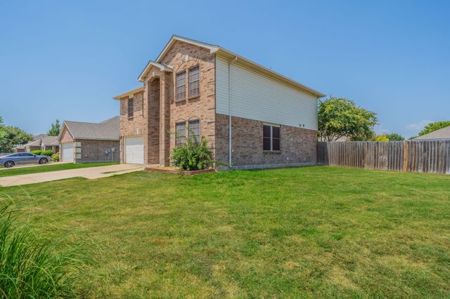 1308 Krista Drive, Burleson, TX 76028