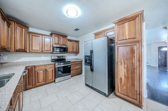 1308 Krista Drive, Burleson, TX 76028