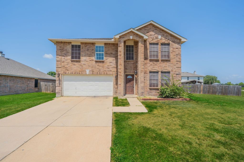 1308 Krista Drive, Burleson, TX 76028