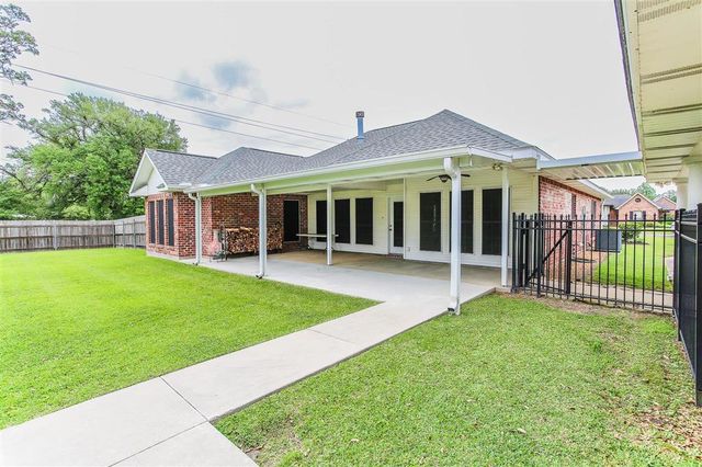 4510 Oak Ridge Drive, Sulphur, LA 70665