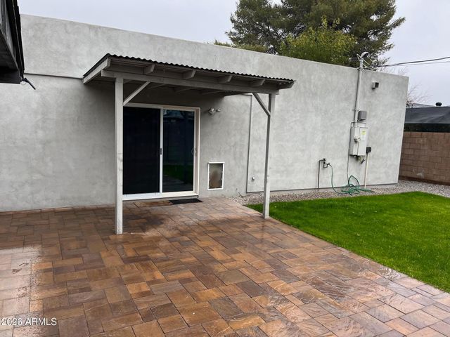 2201 E Montecito Avenue, Phoenix, AZ 85016