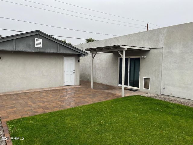 2201 E Montecito Avenue, Phoenix, AZ 85016