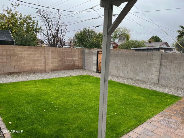 2201 E Montecito Avenue, Phoenix, AZ 85016