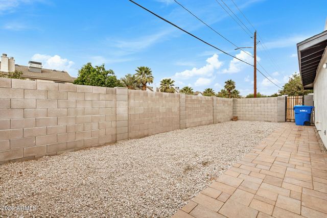 2201 E Montecito Avenue, Phoenix, AZ 85016
