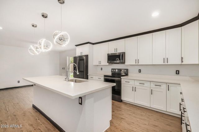 2201 E Montecito Avenue, Phoenix, AZ 85016