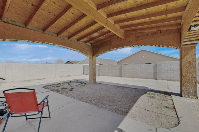 1233 Jenaro Street SW, Albuquerque, NM 87121