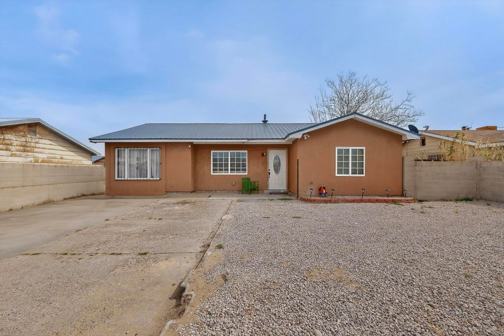 Image 1 of property listing at 1233 Jenaro Street SW, Albuquerque, NM 87121