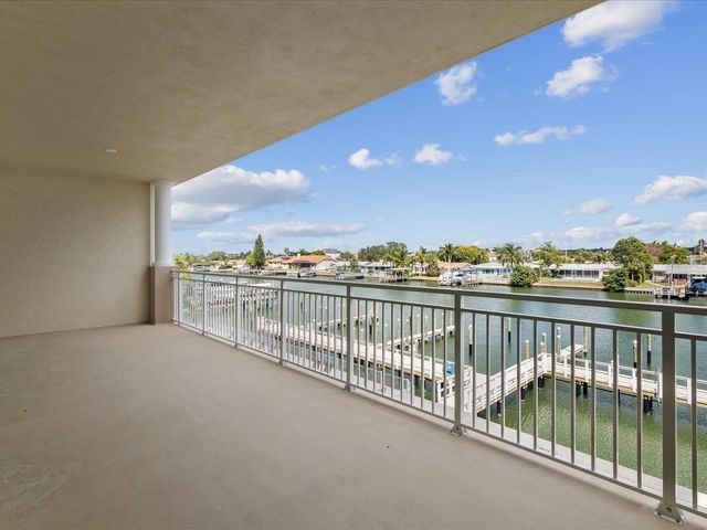 125 ISLAND WAY 304, Clearwater Beach, FL 33767