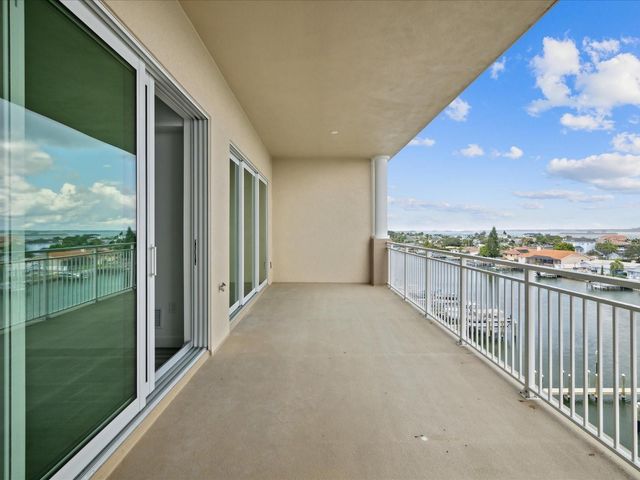 125 ISLAND WAY 304, Clearwater Beach, FL 33767