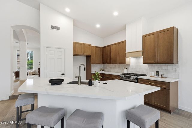 4224 W HARRISON Street, Chandler, AZ 85226