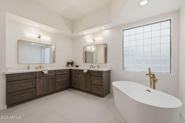 4224 W HARRISON Street, Chandler, AZ 85226