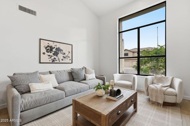 4224 W HARRISON Street, Chandler, AZ 85226