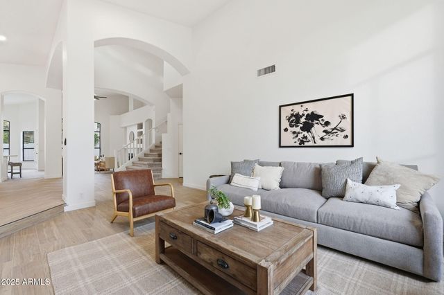 4224 W HARRISON Street, Chandler, AZ 85226