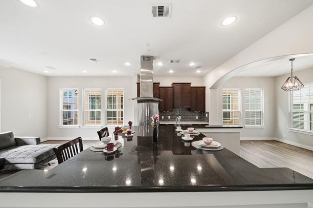 5525 Petty Street A, Houston, TX 77007