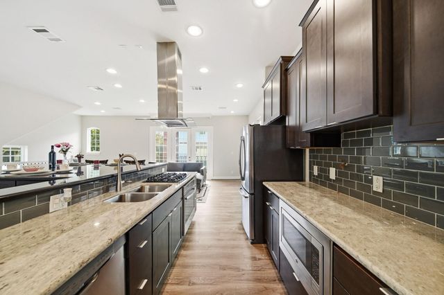 5525 Petty Street A, Houston, TX 77007