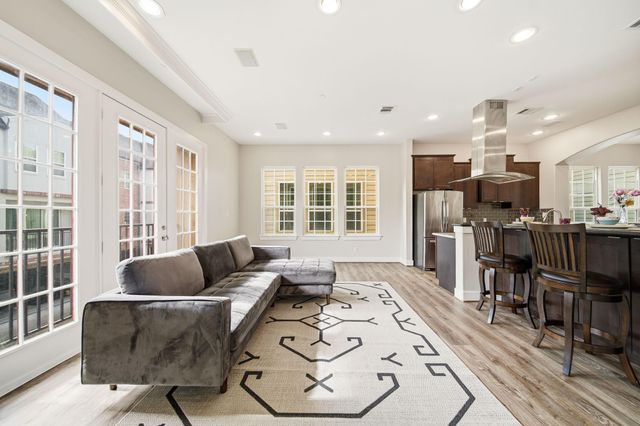 5525 Petty Street A, Houston, TX 77007