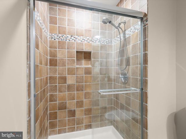 6006 CAMELBACK LN, Columbia, MD 21045