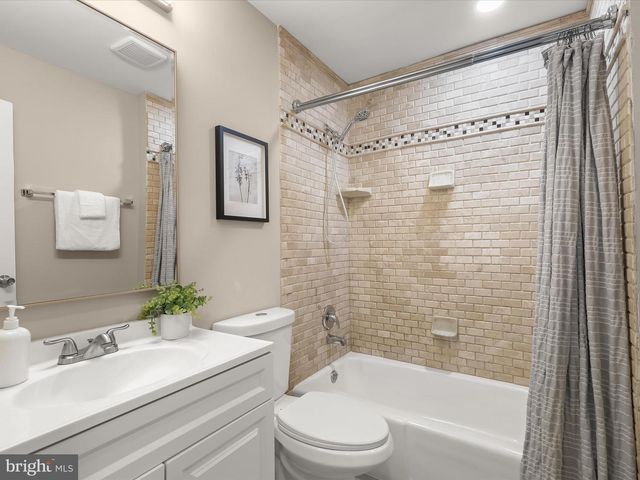 6006 CAMELBACK LN, Columbia, MD 21045