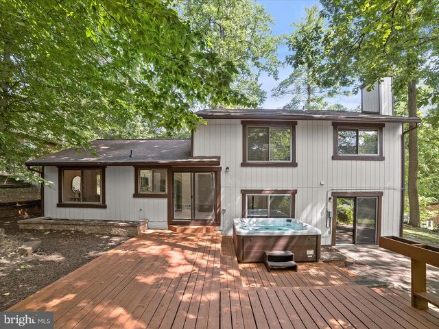 6006 CAMELBACK LN, Columbia, MD 21045