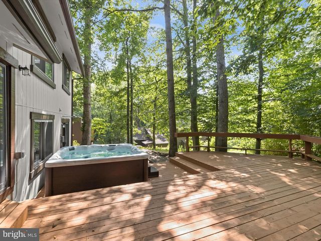6006 CAMELBACK LN, Columbia, MD 21045