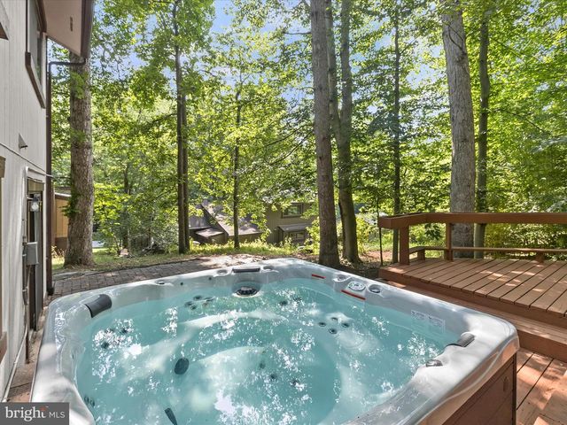 6006 CAMELBACK LN, Columbia, MD 21045