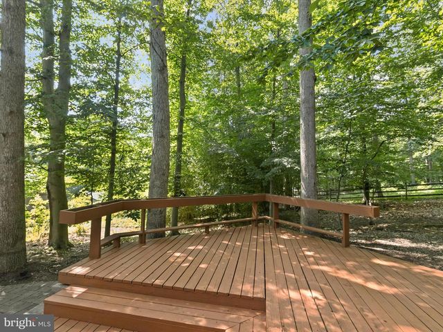6006 CAMELBACK LN, Columbia, MD 21045