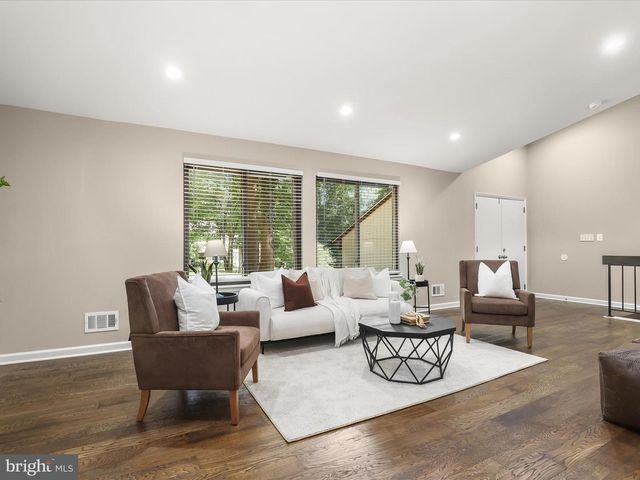6006 CAMELBACK LN, Columbia, MD 21045