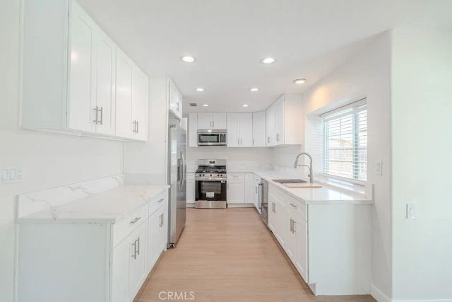 810 Coramdeo Court, Hemet, CA 92543