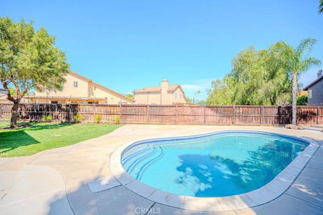 810 Coramdeo Court, Hemet, CA 92543