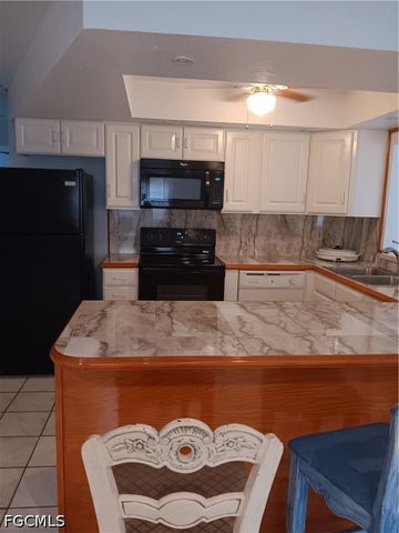 451 Marsh AVE "B" Back Unit, Fort Myers, FL 33905