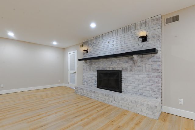 381 Fountain Lake Drive, Eutawville, SC 29048