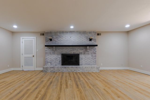 381 Fountain Lake Drive, Eutawville, SC 29048