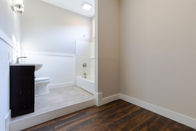 381 Fountain Lake Drive, Eutawville, SC 29048